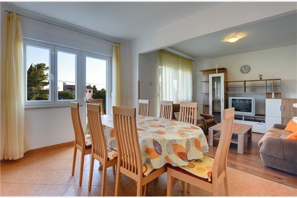 Apartment A1, for 5 persons