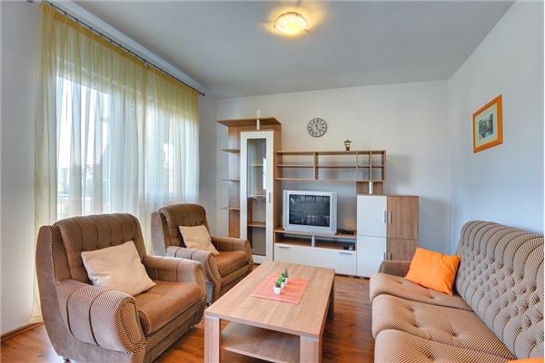 Apartment A1, for 5 persons