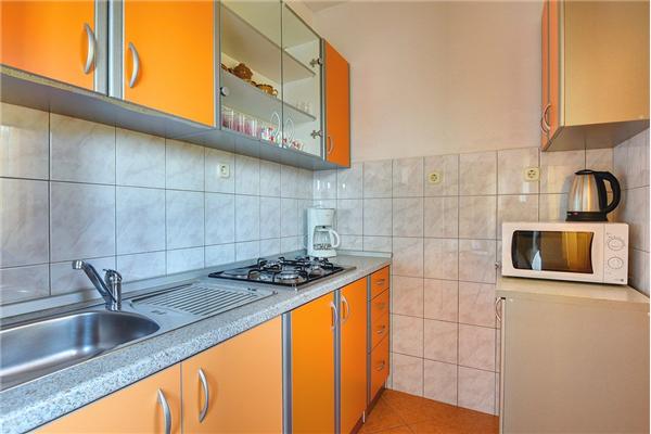 Apartment A1, for 5 persons