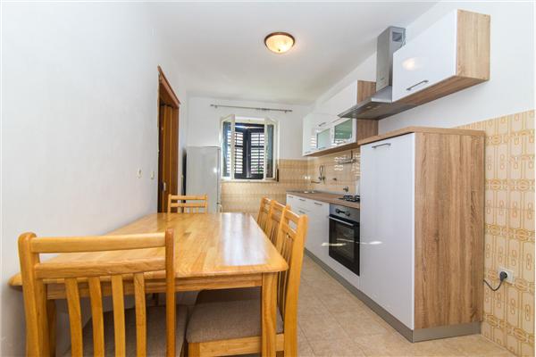 Apartment A1, for 8 persons