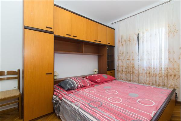 Apartment A1, for 8 persons