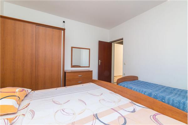 Apartment A1, for 8 persons