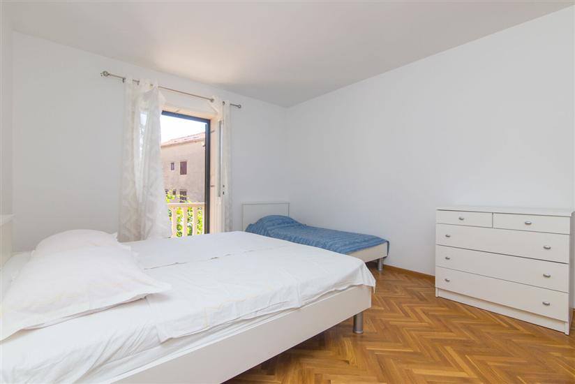 Apartment A1, for 8 persons