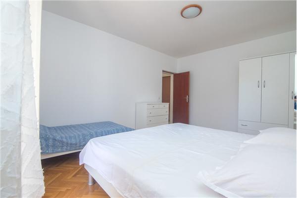 Apartment A1, for 8 persons