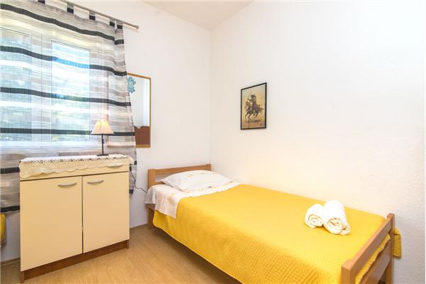 Apartment A2, for 6 persons