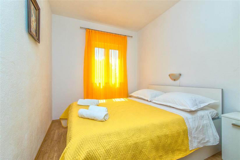 Apartment A2, for 6 persons