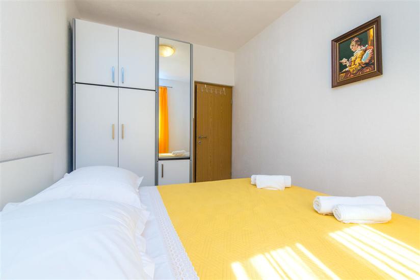Apartment A2, for 6 persons