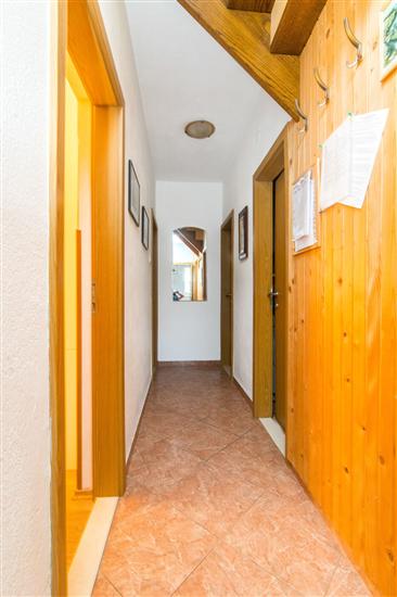 Apartment A2, for 6 persons