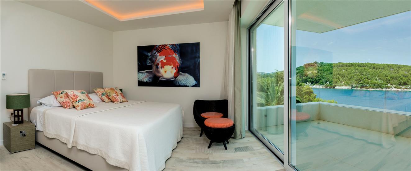 House K1, for 12 persons