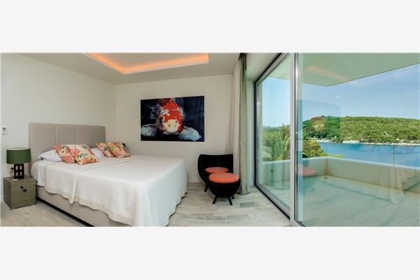 House K1, for 12 persons