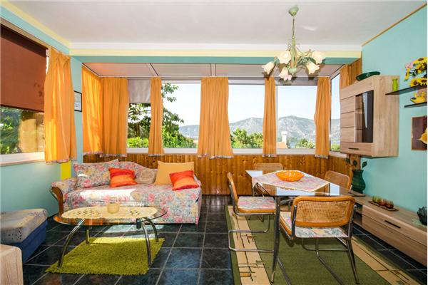 Apartment A1, for 5 persons