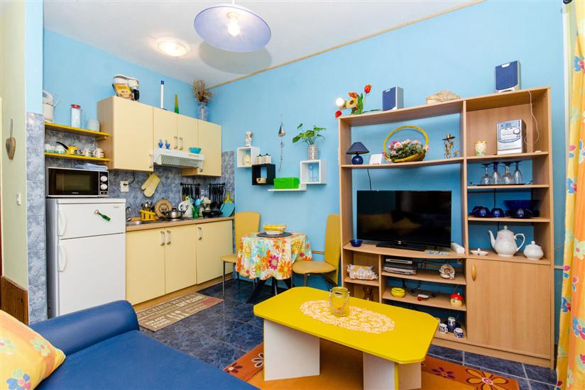 Apartment A2, for 3 persons