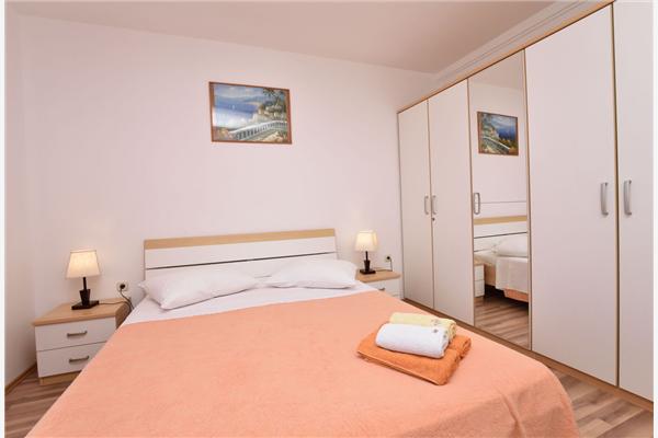 Apartment A3, for 5 persons