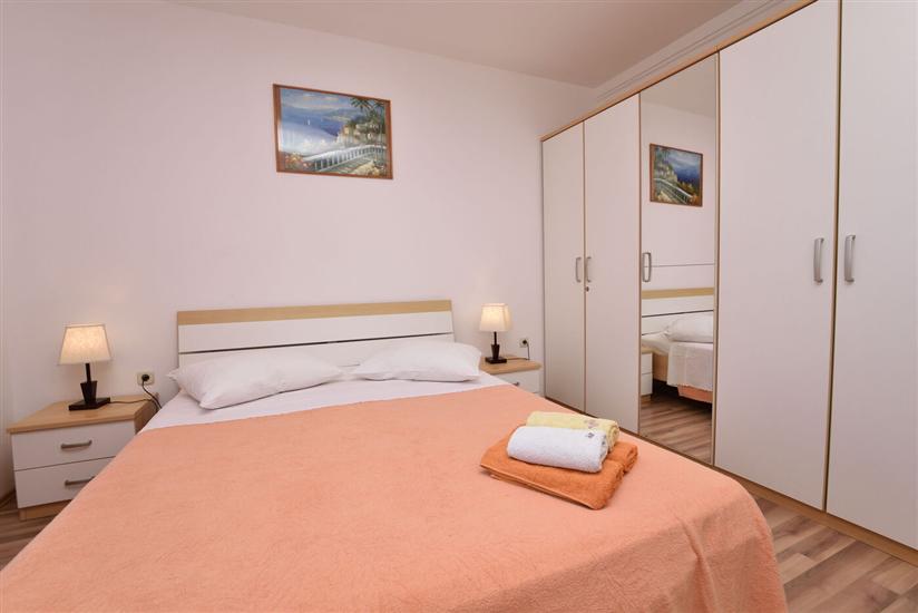 Apartment A3, for 5 persons