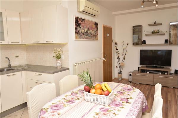 Apartment A3, for 5 persons