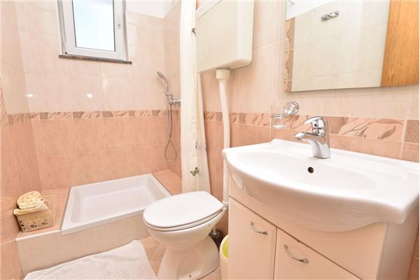 Apartment A3, for 5 persons