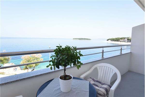 Apartment A4, for 3 persons