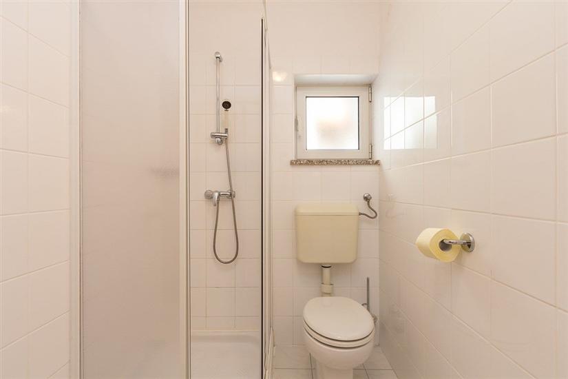 Room S7, for 2 persons