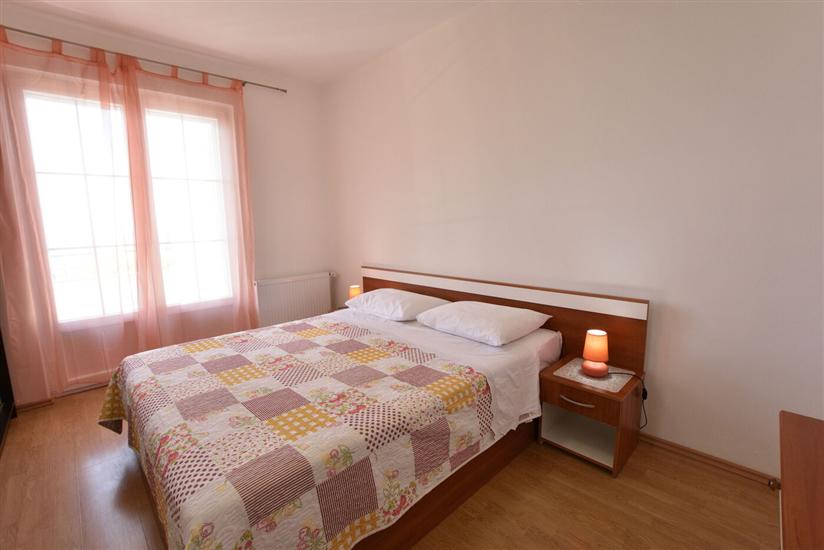 Apartment A2, for 3 persons