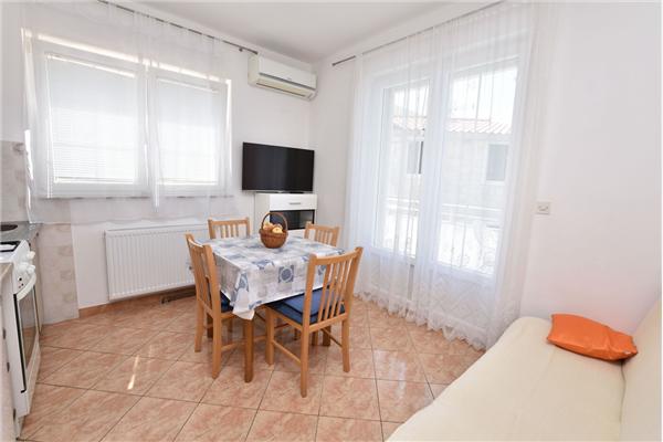 Apartment A2, for 3 persons