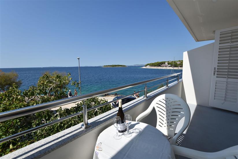 Apartment A2, for 3 persons