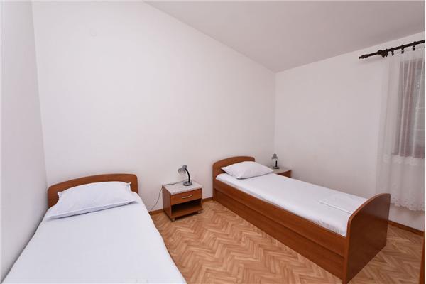Apartment A2, for 4 persons