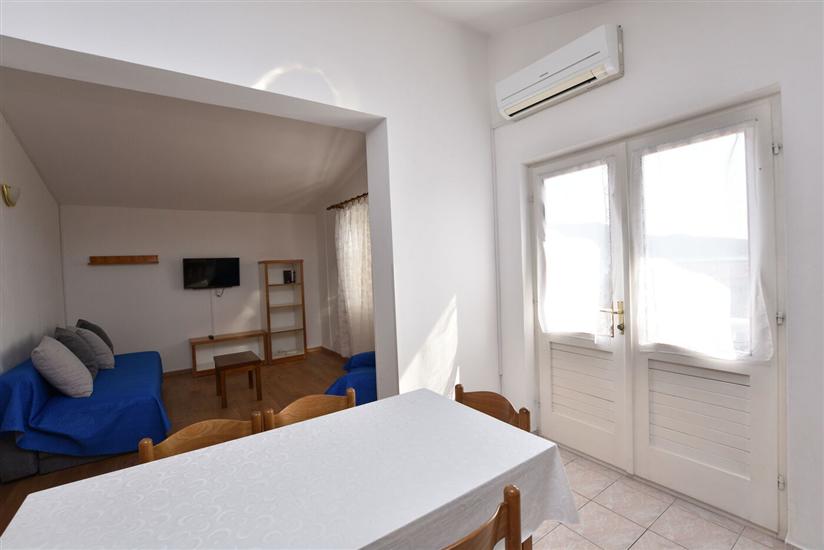 Apartment A2, for 4 persons