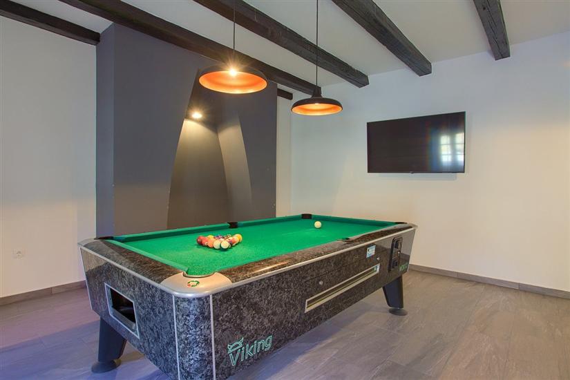 House A1, for 10 persons