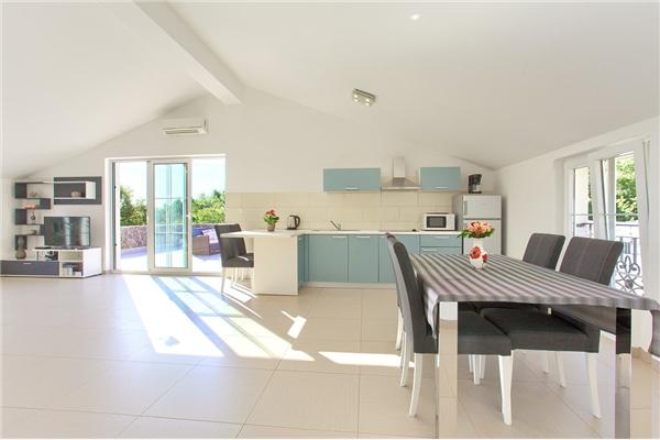 House A1, for 10 persons