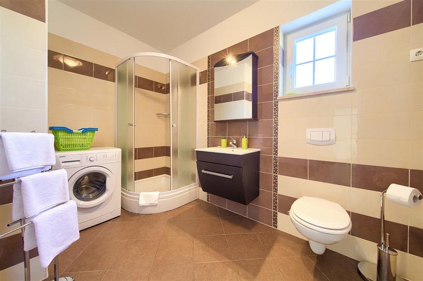 House A1, for 10 persons