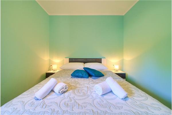 House A1, for 10 persons