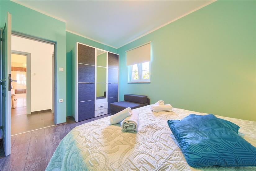 House A1, for 10 persons