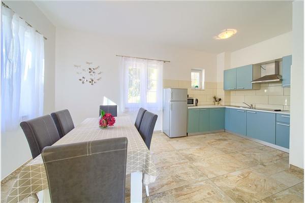 House A1, for 10 persons