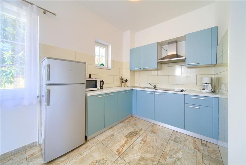 House A1, for 10 persons