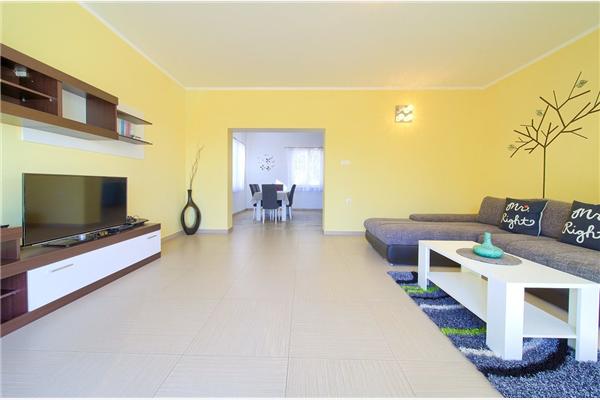 House A1, for 10 persons