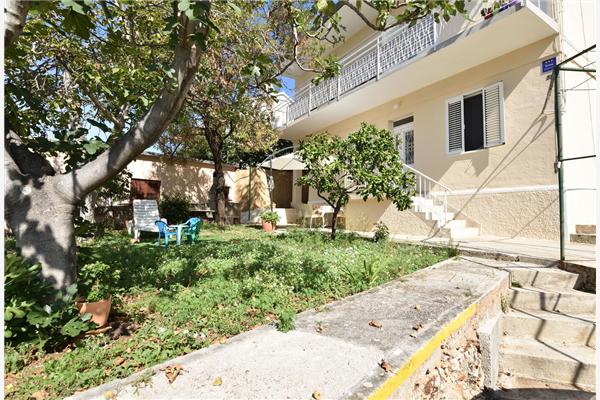 Apartment A2, for 6 persons