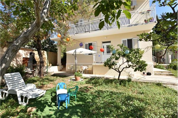 Apartment A2, for 6 persons