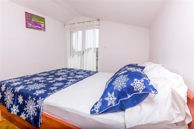 House K1, for 10 persons