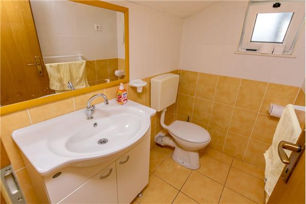 House K1, for 10 persons