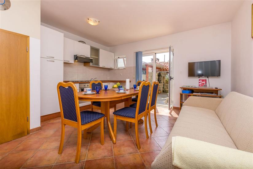 House K1, for 10 persons