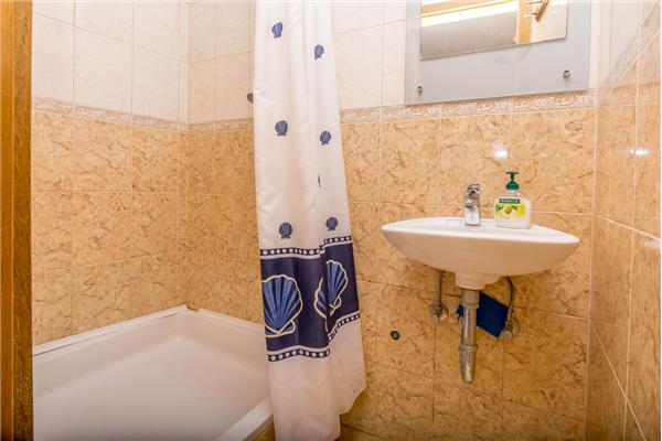 House K1, for 10 persons