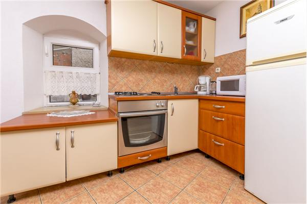 House K1, for 10 persons