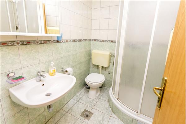 House K1, for 10 persons