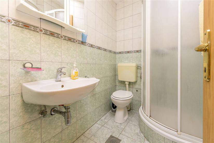 House K1, for 10 persons