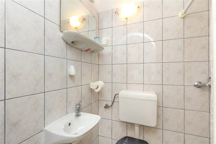 Apartment A1, for 6 persons