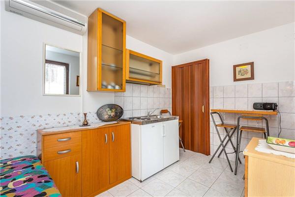 Apartment A1, for 6 persons