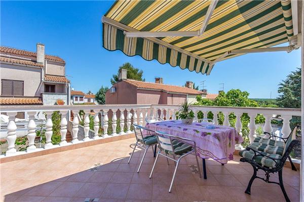 Apartment A1, for 6 persons