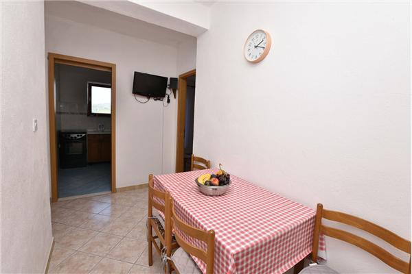 Apartment A2, for 6 persons
