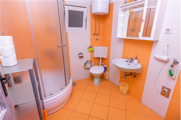 Apartment A1, for 5 persons