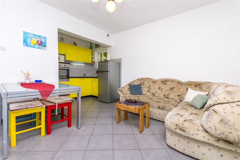 Apartment A1, for 5 persons